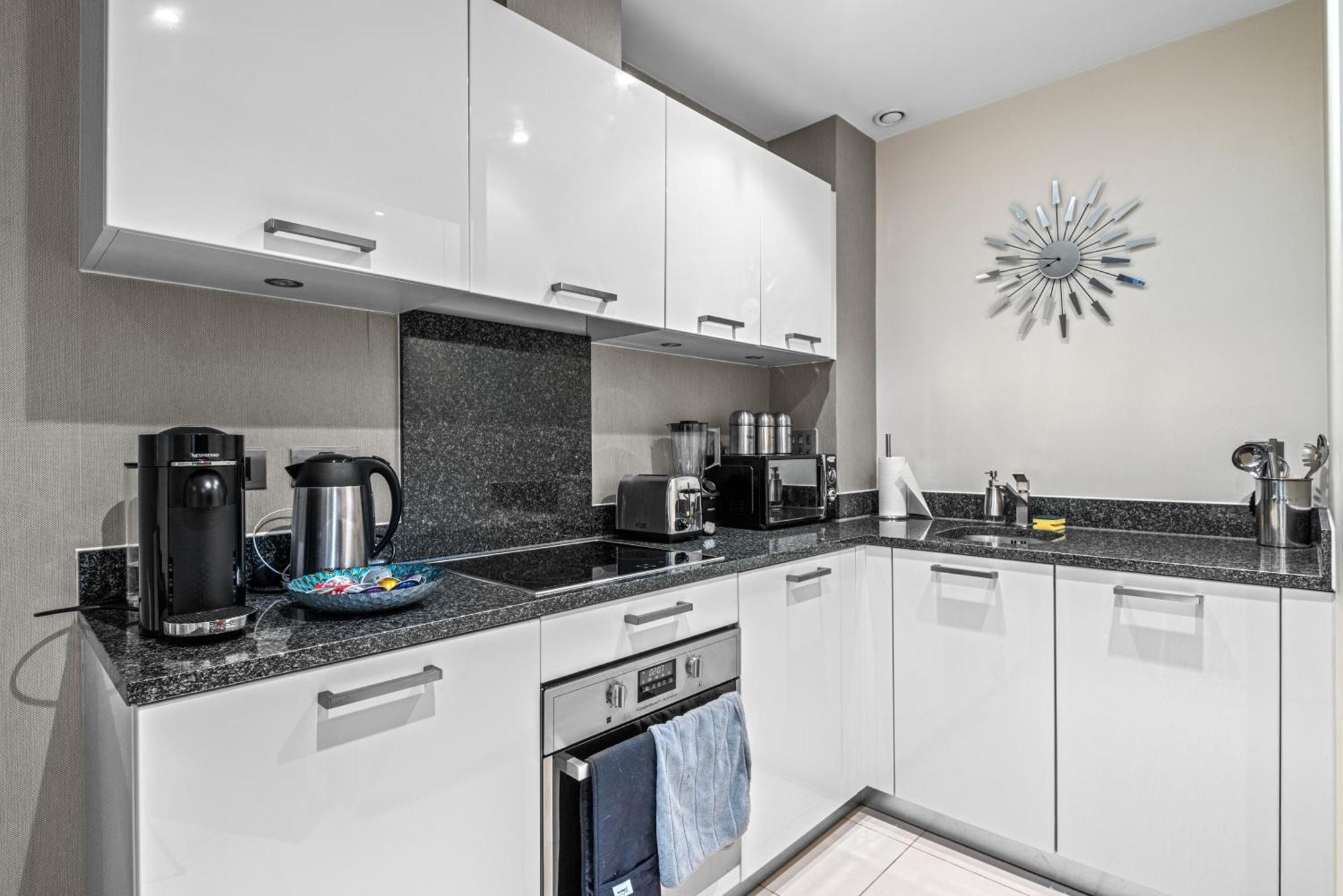 Londwell, Chelsea Living, Central Flat With Balcony London Eksteriør billede