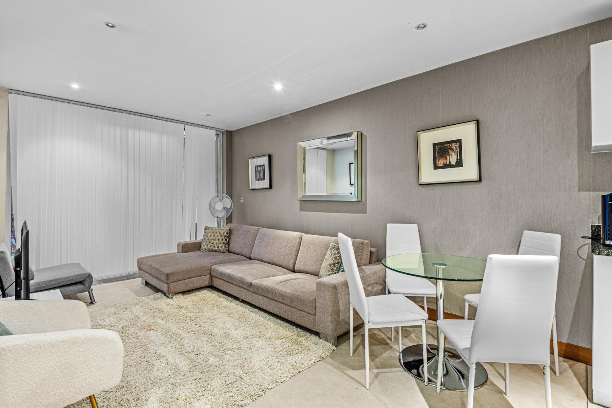 Londwell, Chelsea Living, Central Flat With Balcony London Eksteriør billede